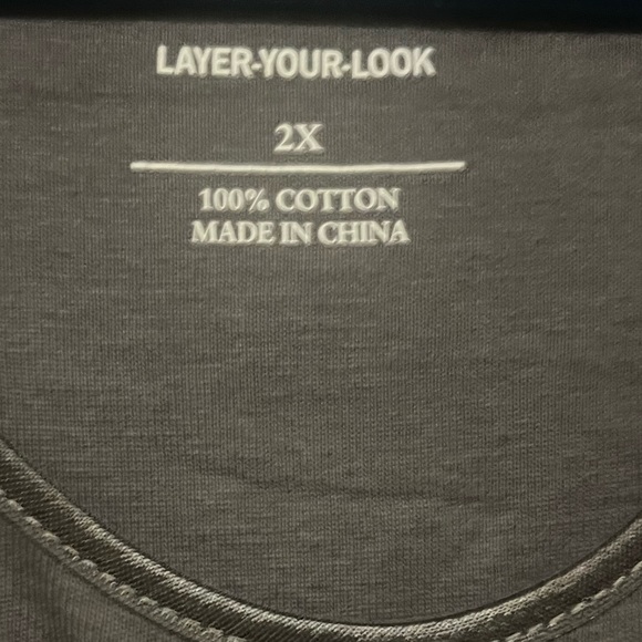 Ella Women's Charcoal Muscle Tee - Picture 4 of 5